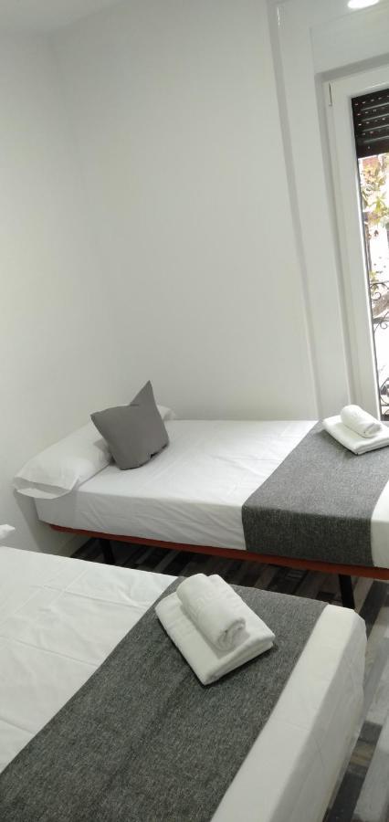 Hostal Noche Y Dia مدريد المظهر الخارجي الصورة