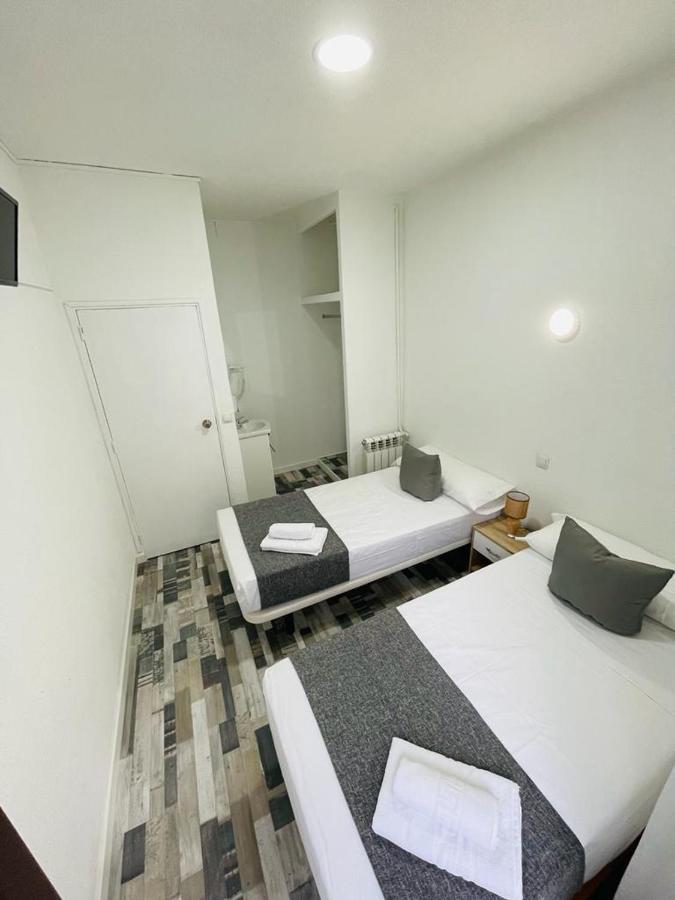 Hostal Noche Y Dia مدريد المظهر الخارجي الصورة