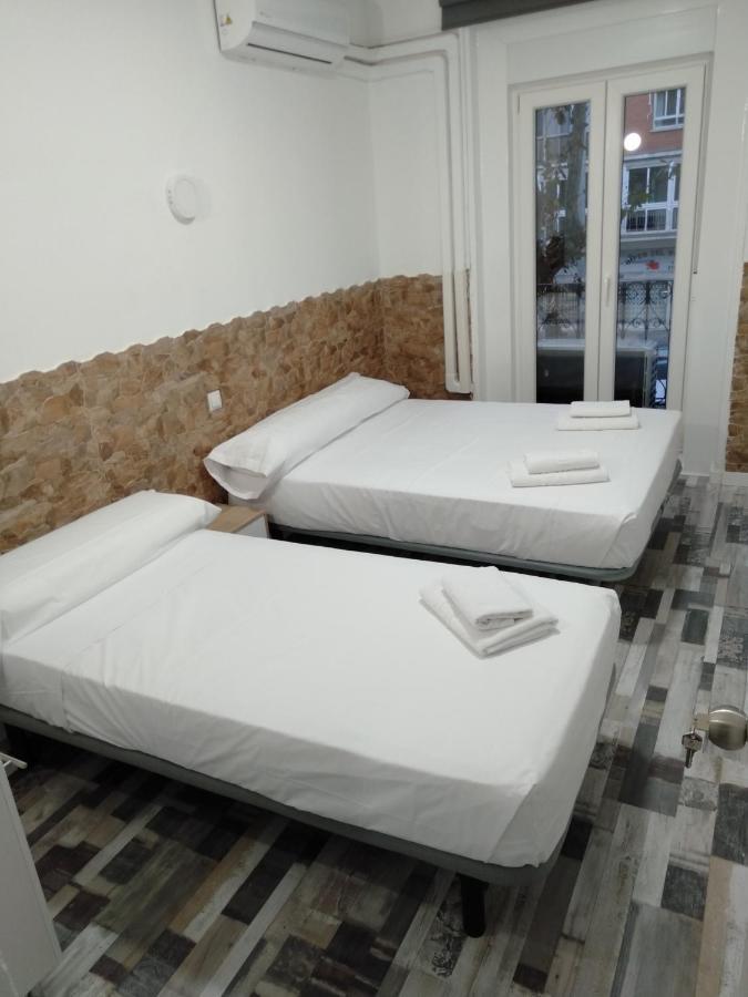 Hostal Noche Y Dia مدريد المظهر الخارجي الصورة